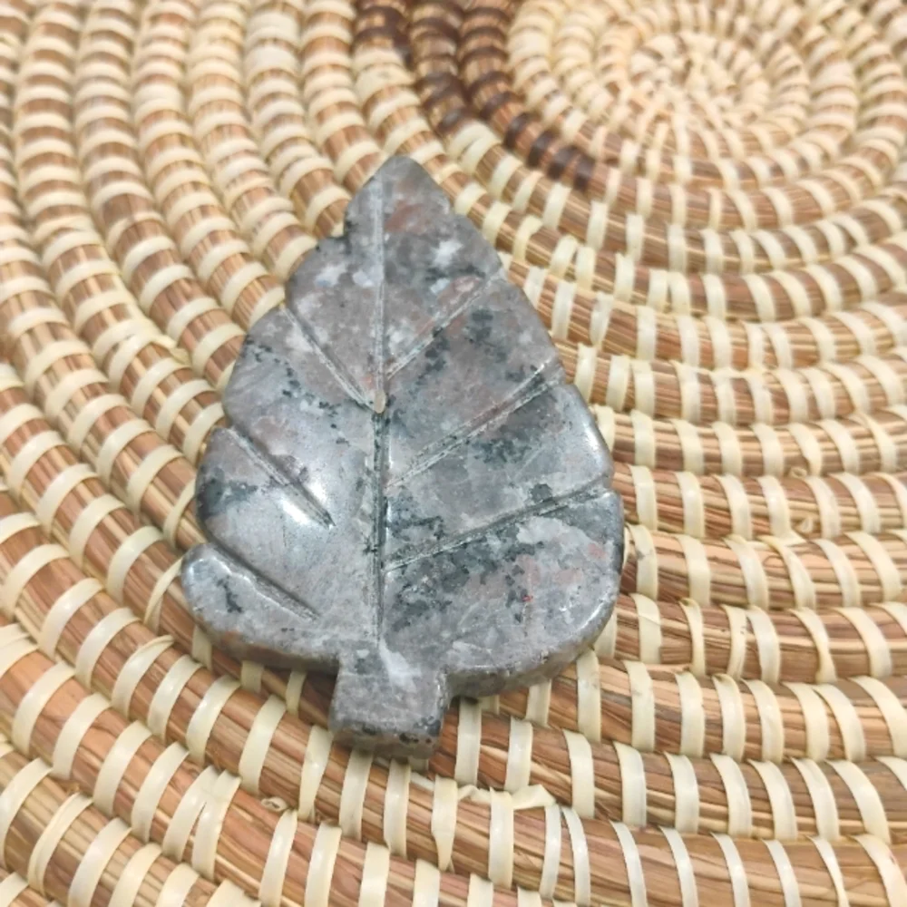 Marbled Leaf Stone Decor in Gray Pink Black & White NEW